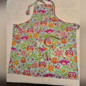 Women's Owl Print Apron in Aqua and Pink